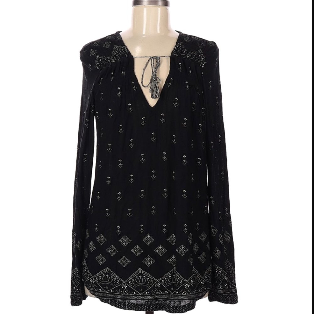 Lucky brand long sleeved top